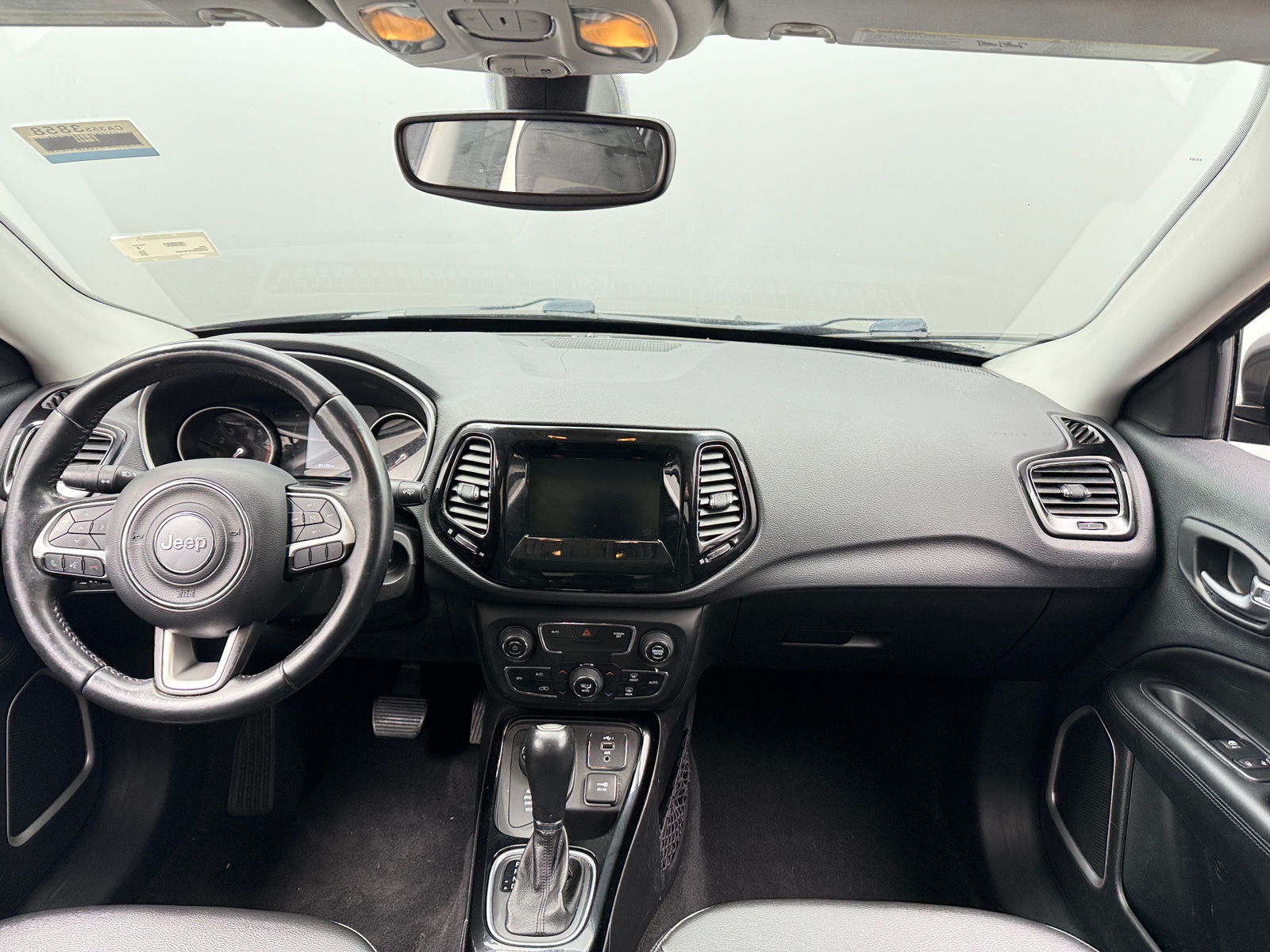 Thumbnail: 2019 Jeep Compass - 3