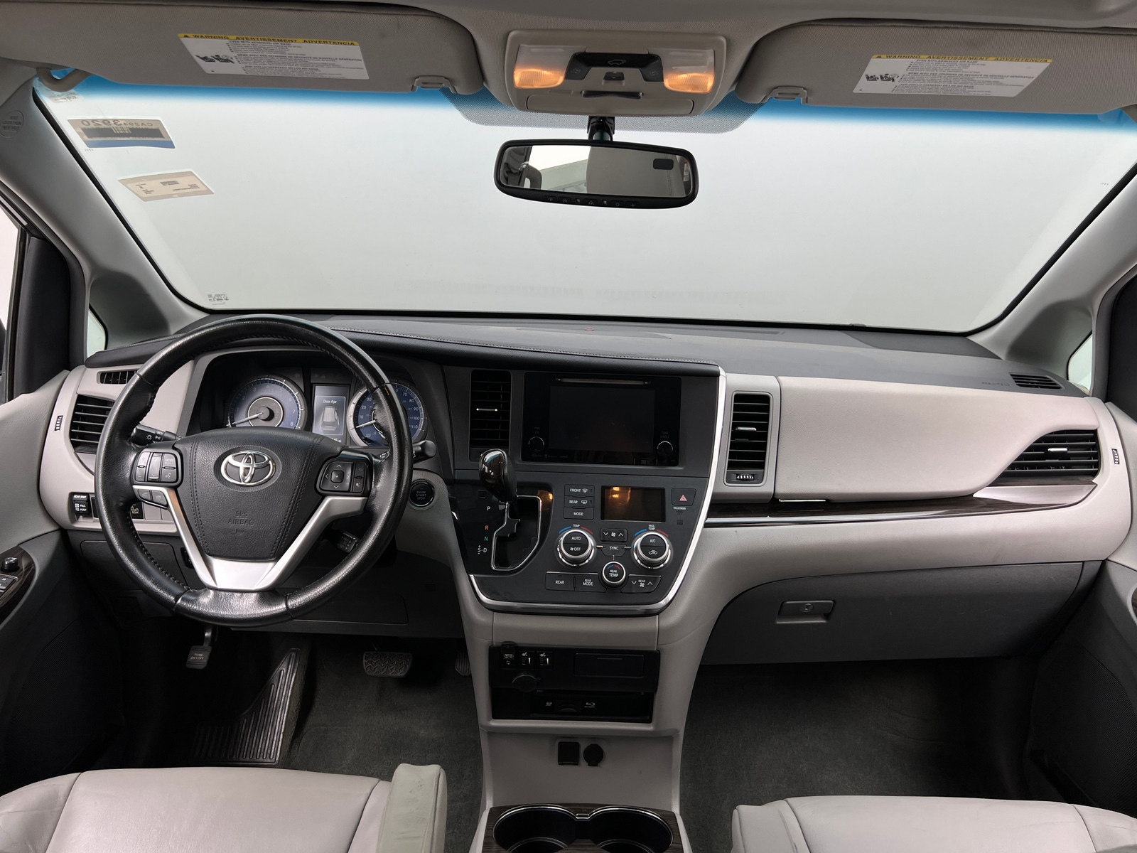 Thumbnail: 2016 Toyota Sienna - 2