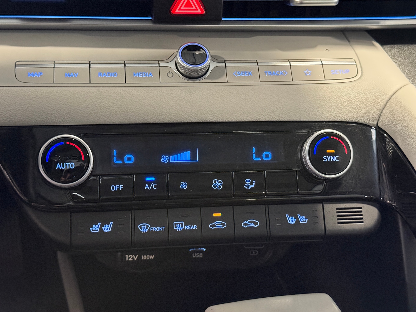 Thumbnail: 2023 Hyundai Elantra - 3