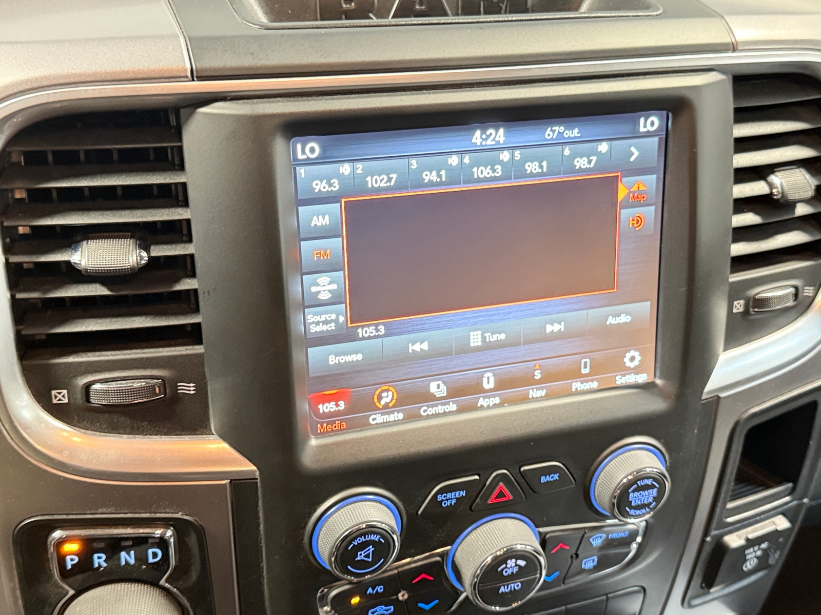 Thumbnail: 2023 RAM 1500 Classic - 4