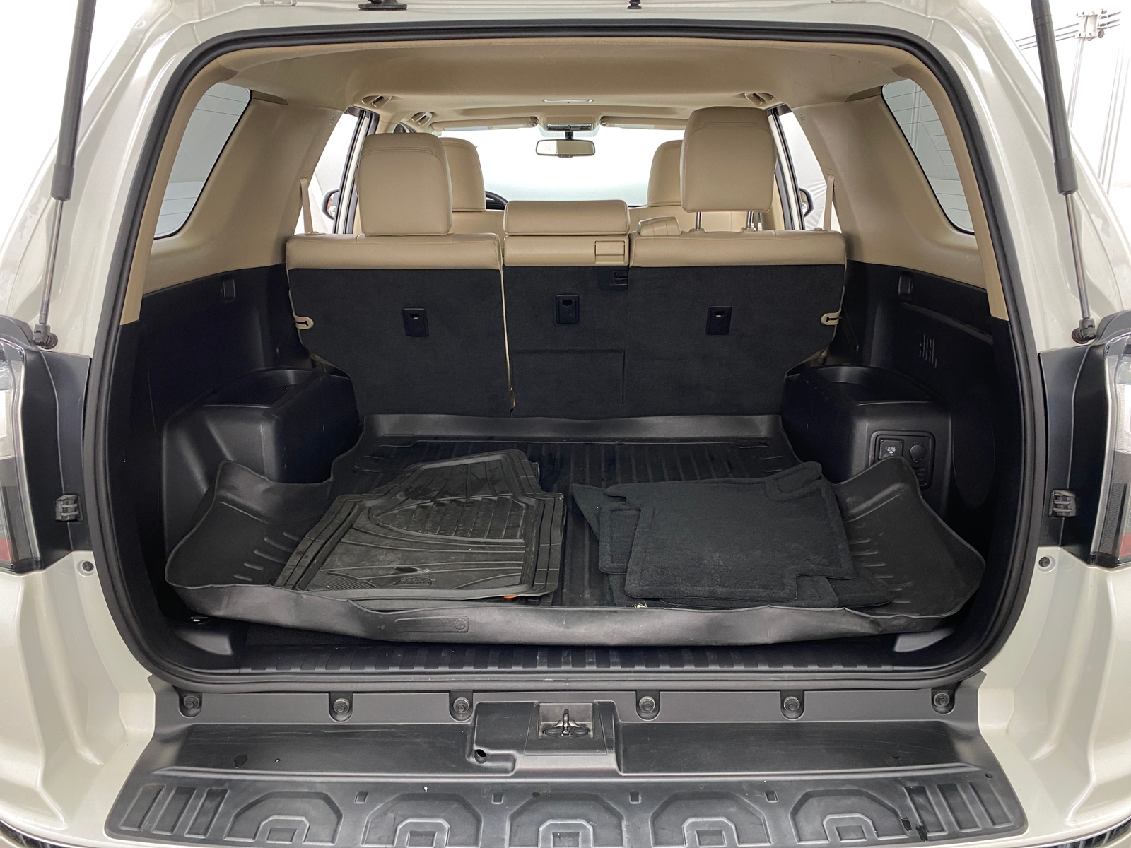 Thumbnail: 2019 Toyota 4Runner - 6