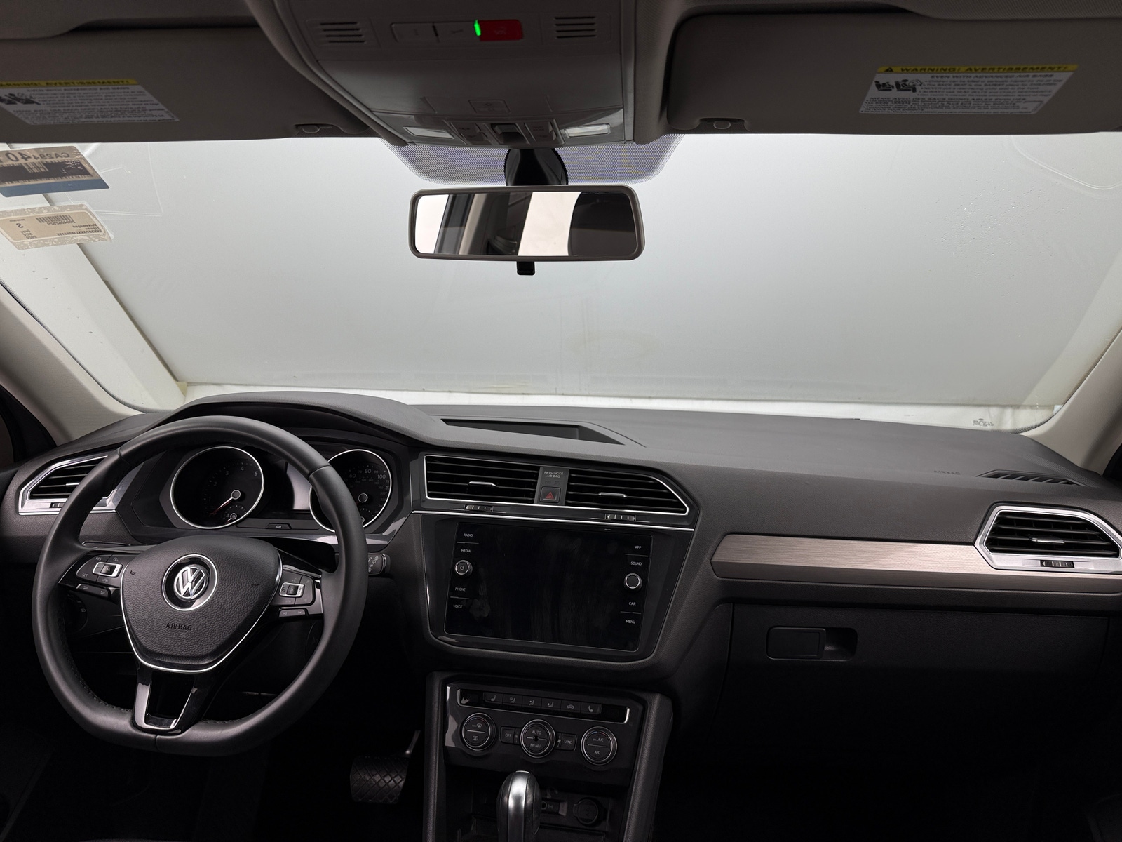 Thumbnail: 2020 Volkswagen Tiguan - 2