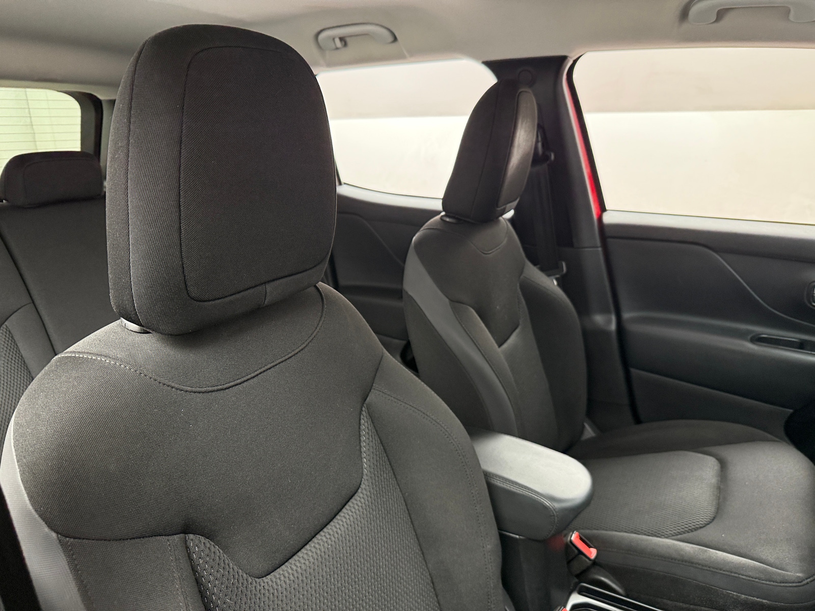 Thumbnail: 2019 Jeep Renegade - 2
