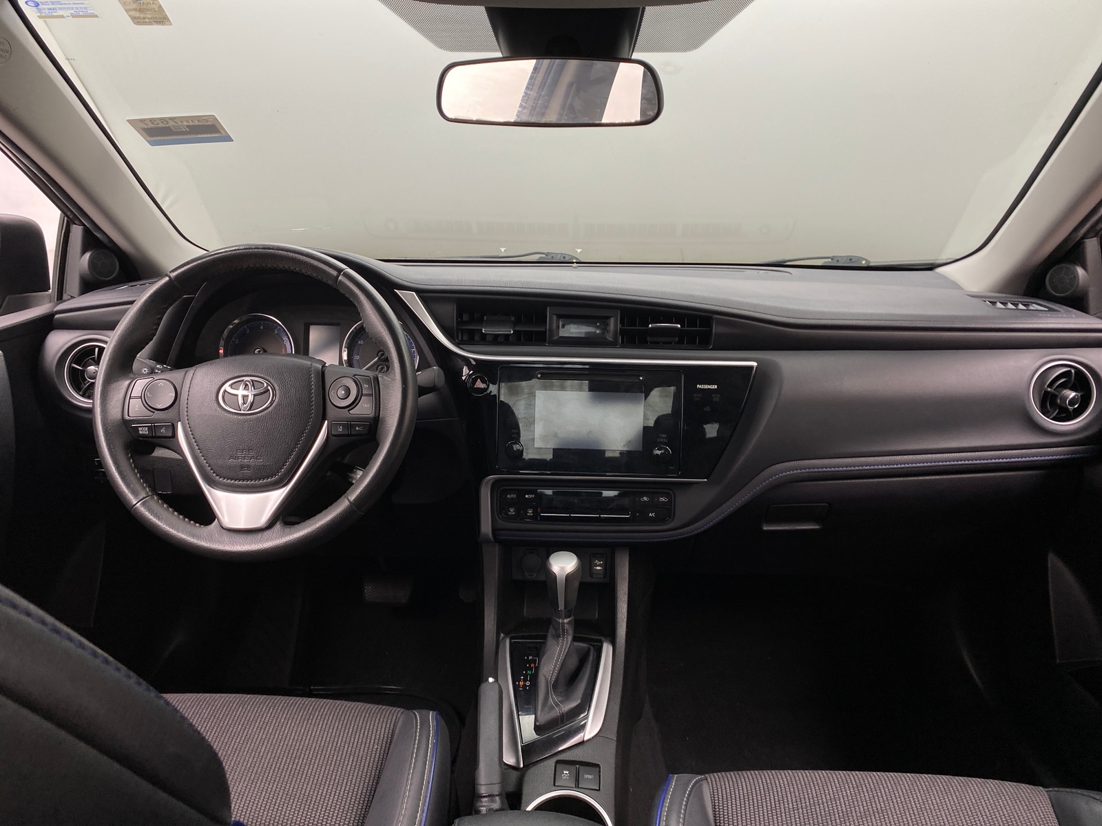 Thumbnail: 2017 Toyota Corolla - 3