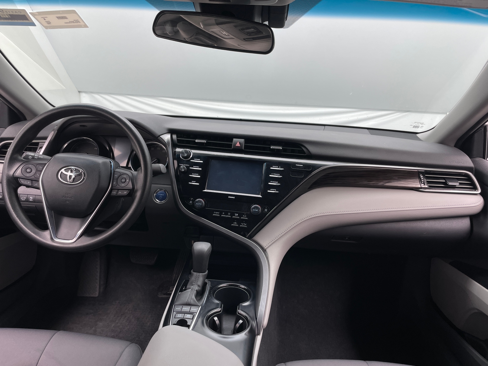 Thumbnail: 2020 Toyota Camry - 3
