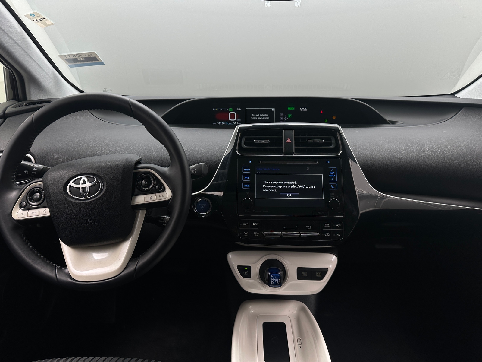 Thumbnail: 2016 Toyota Prius - 3