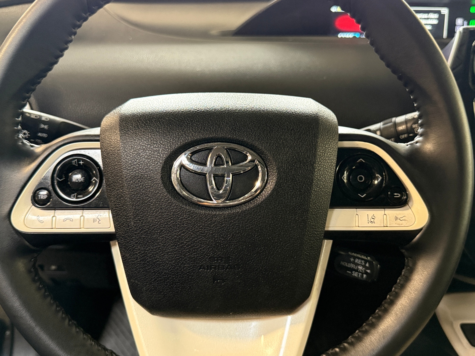 Thumbnail: 2016 Toyota Prius - 5