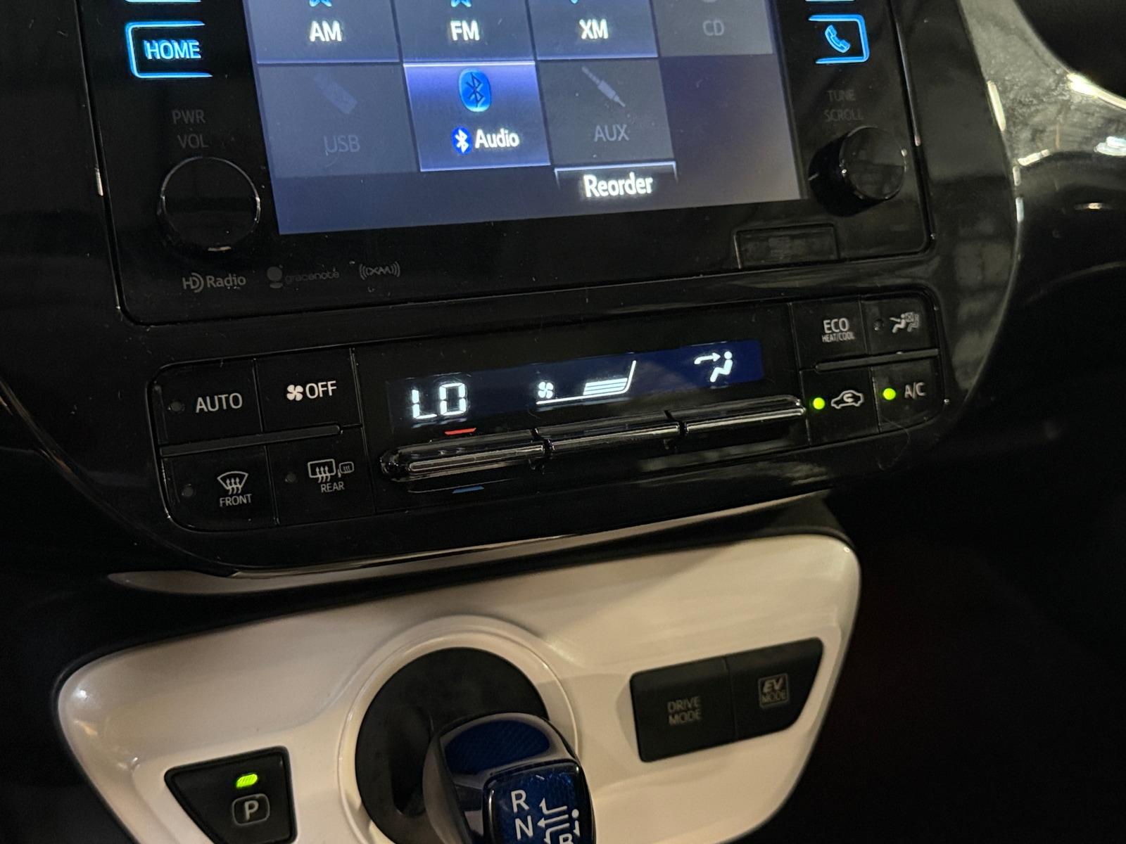 Thumbnail: 2016 Toyota Prius - 4