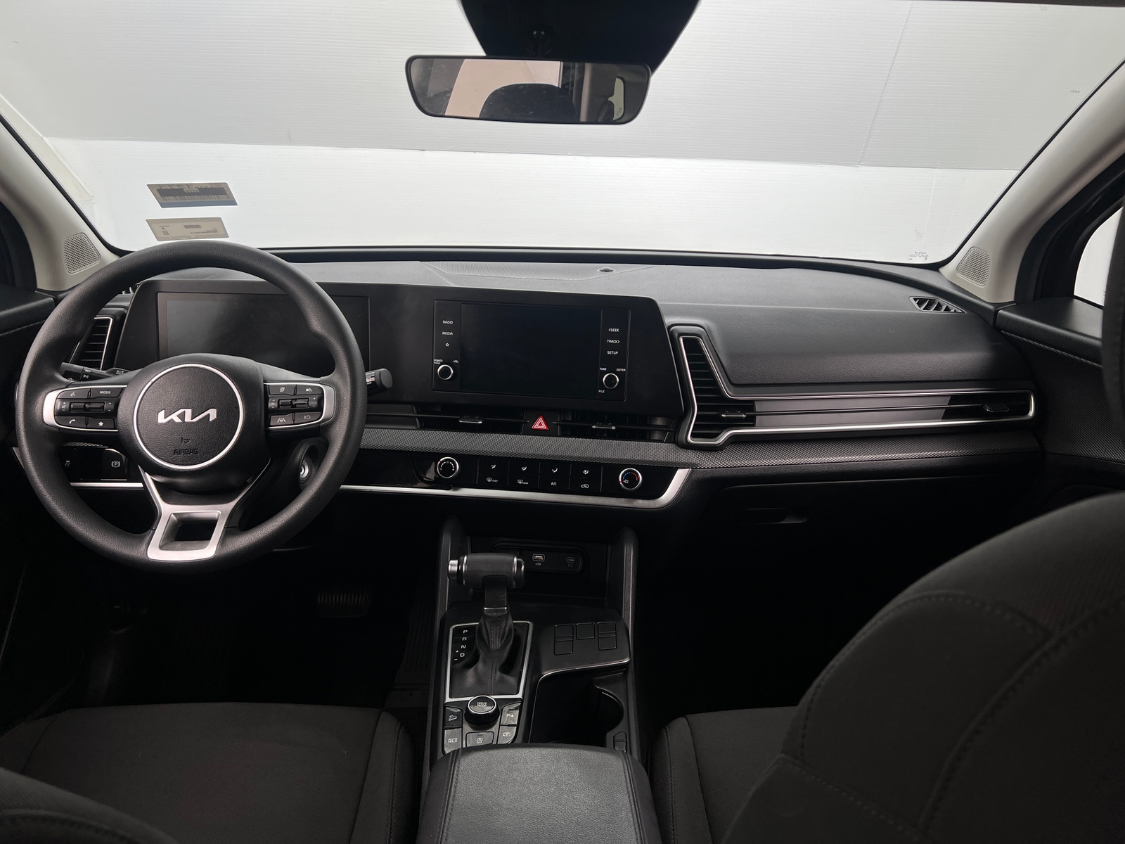 Thumbnail: 2024 Kia Sportage - 3