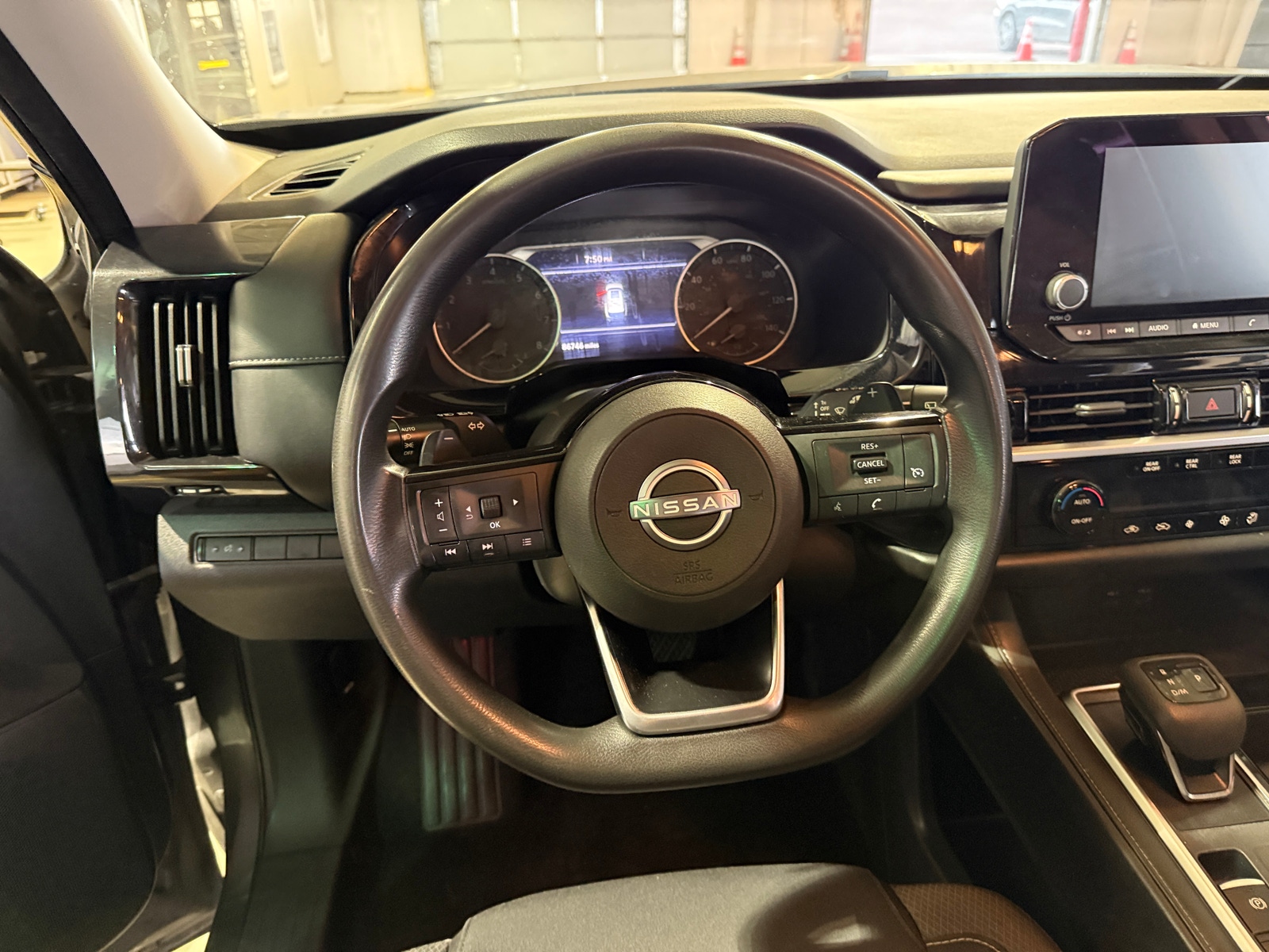 Thumbnail: 2022 Nissan Pathfinder - 5