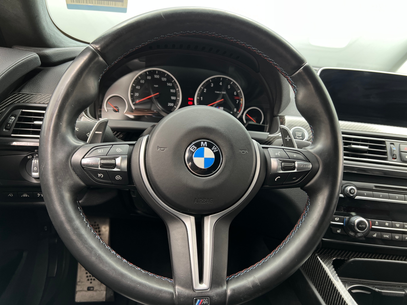 Thumbnail: 2016 BMW M6 - 4