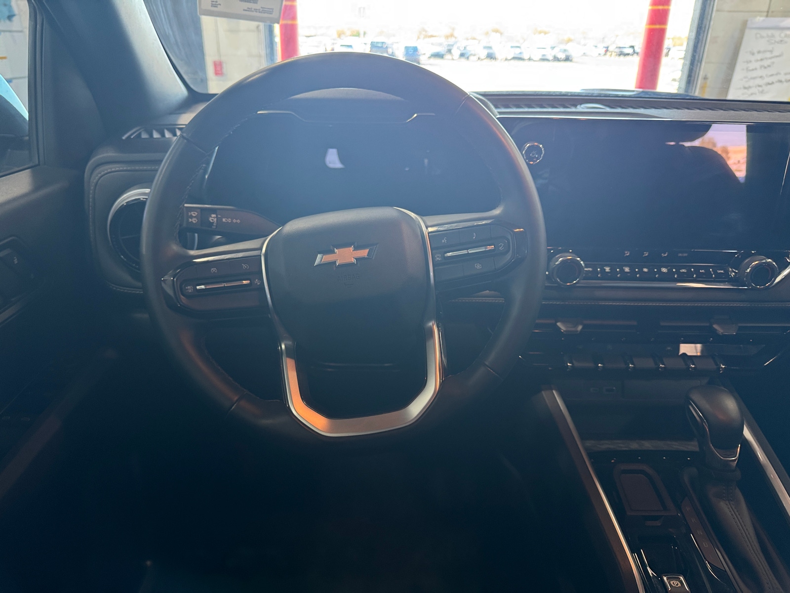 Thumbnail: 2023 Chevrolet Colorado - 5