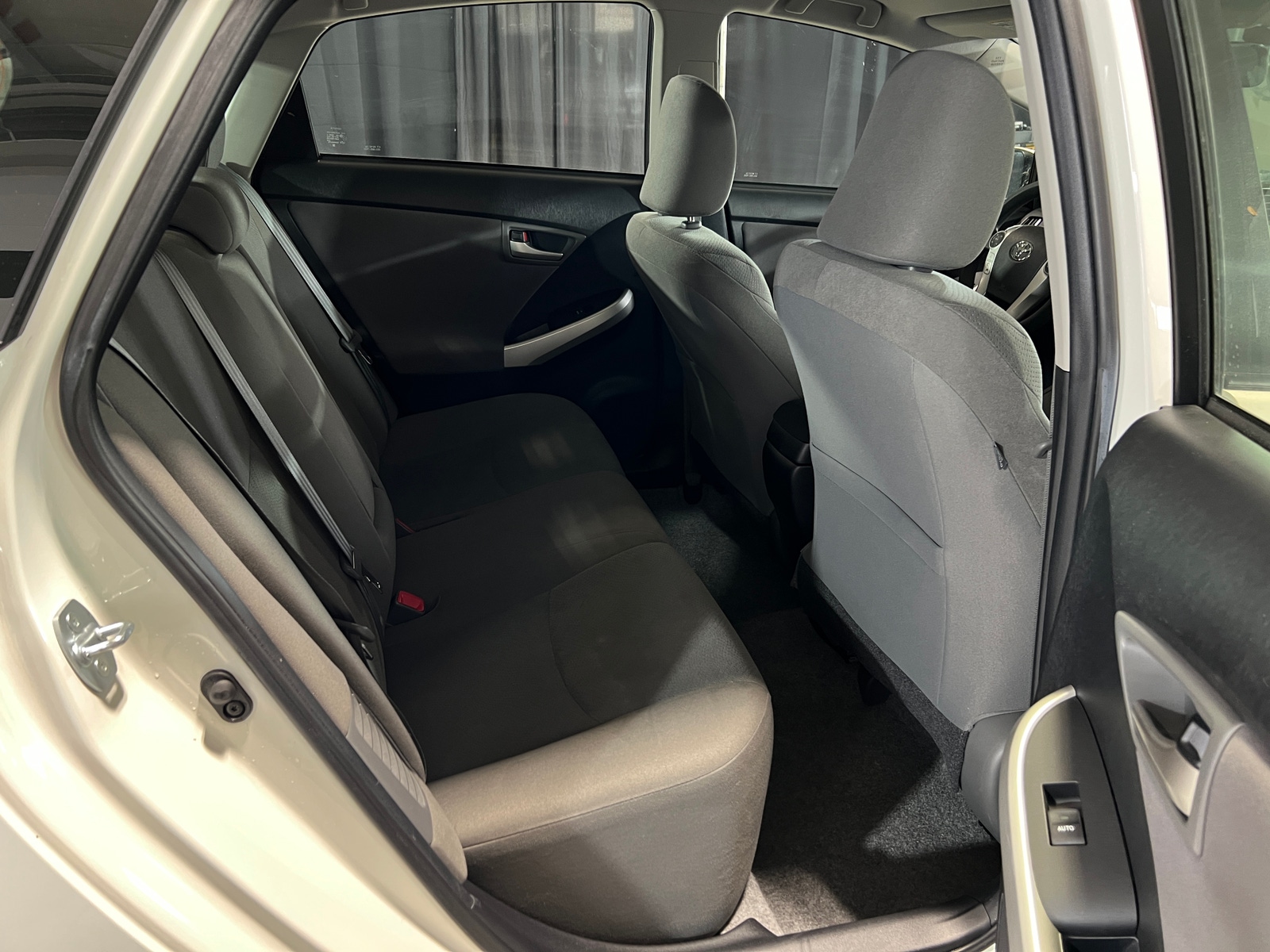 Thumbnail: 2014 Toyota Prius - 6