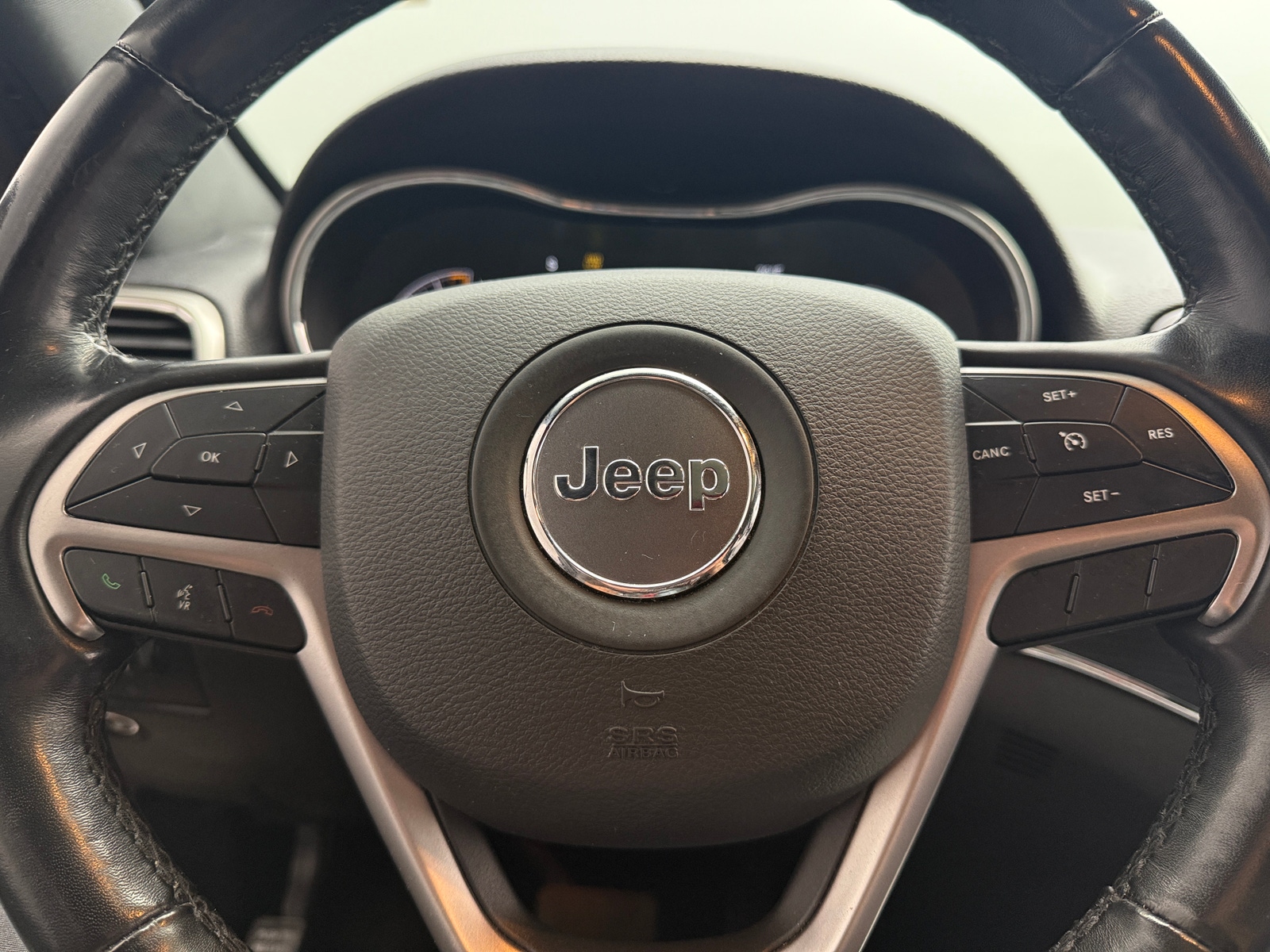 Thumbnail: 2019 Jeep Grand Cherokee - 4