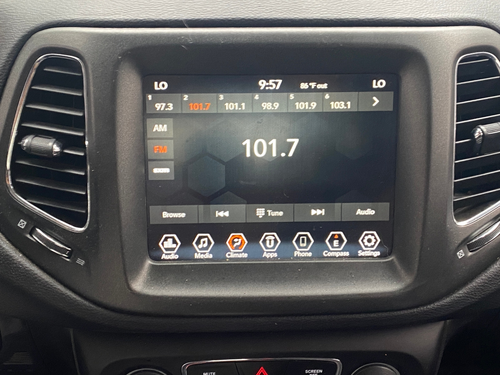 Thumbnail: 2019 Jeep Compass - 4