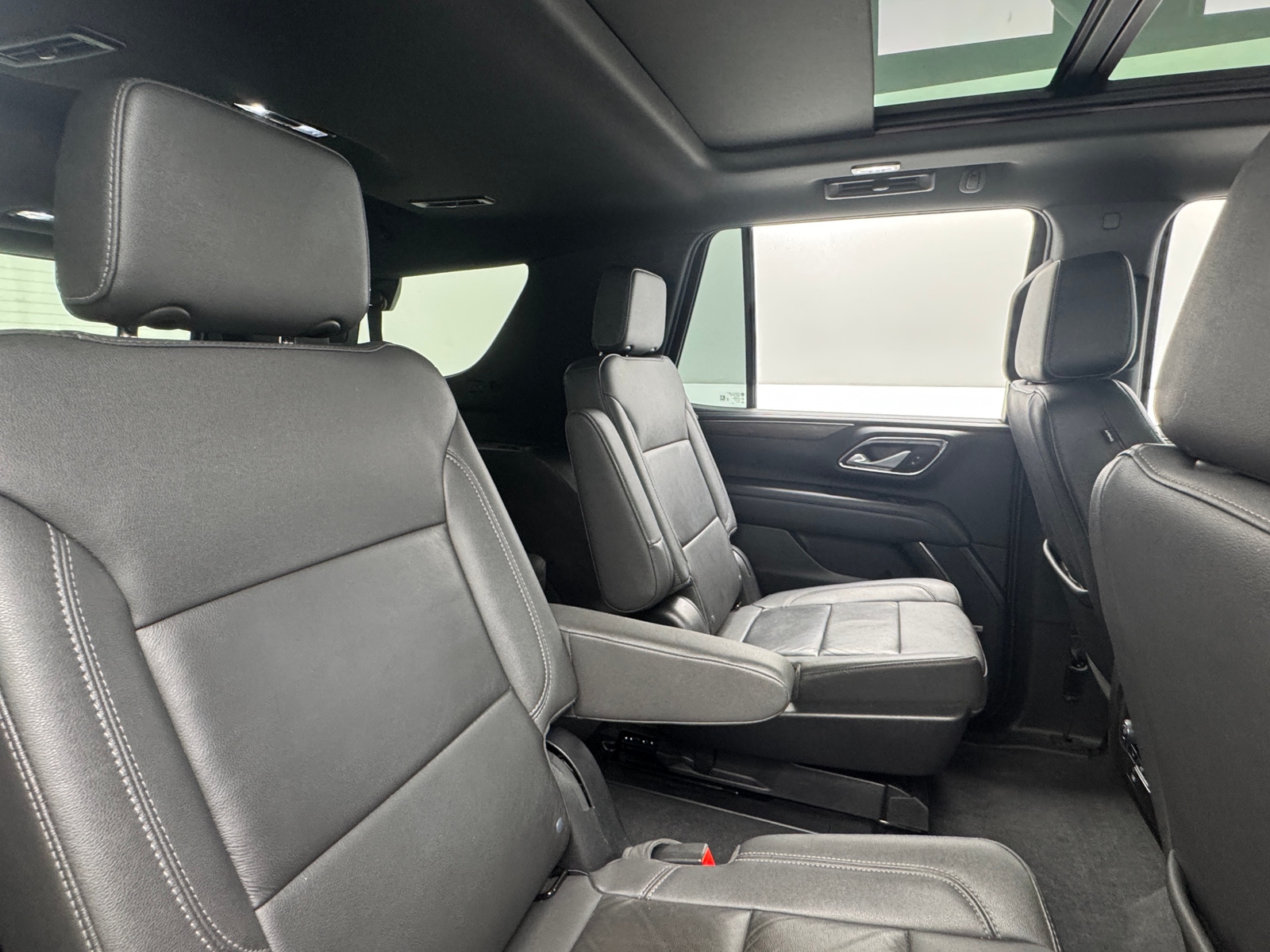 Thumbnail: 2022 Chevrolet Tahoe - 5