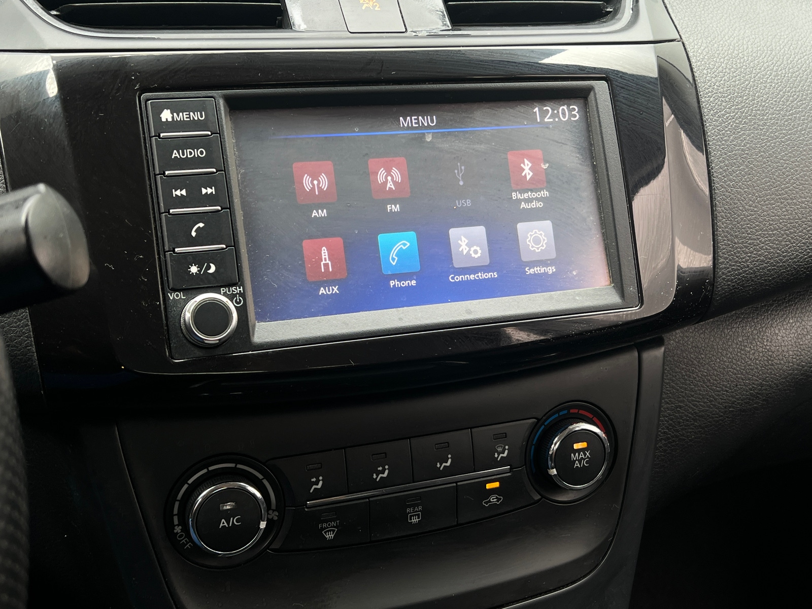 Thumbnail: 2019 Nissan Sentra - 4