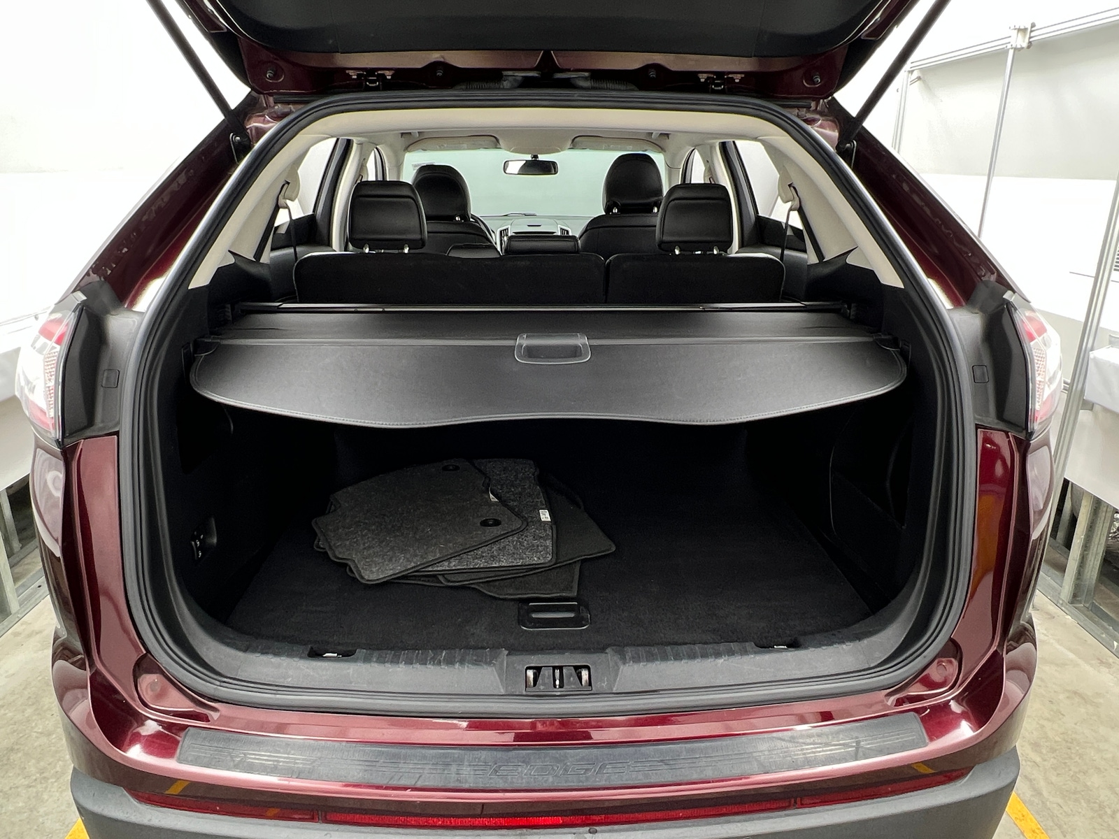 Thumbnail: 2017 Ford Edge - 6