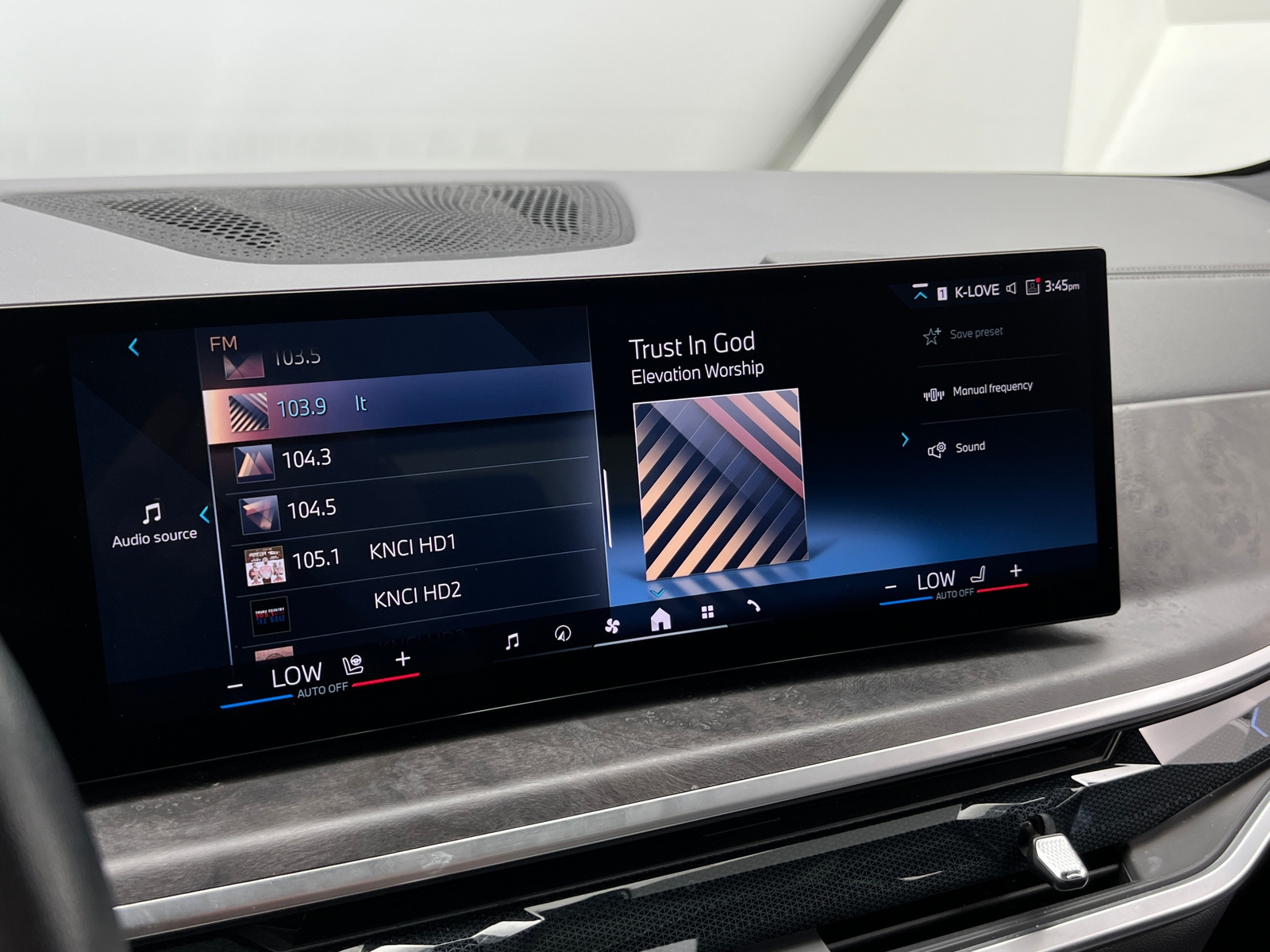 Thumbnail: 2024 BMW X5 - 3