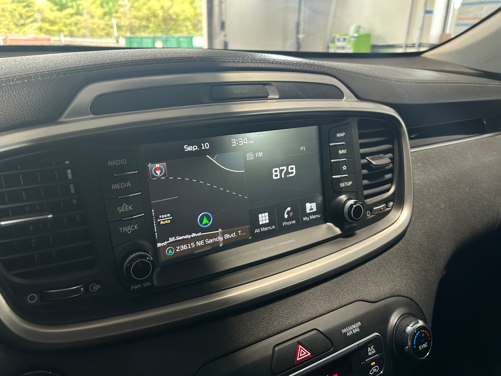 Thumbnail: 2019 Kia Sorento - 3