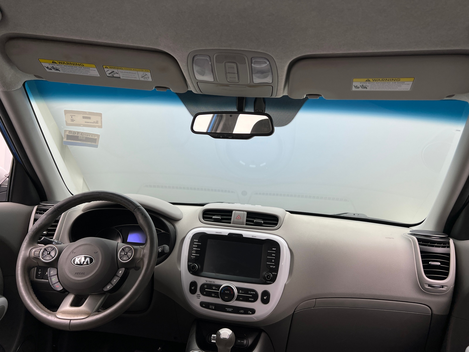 Thumbnail: 2019 Kia Soul EV - 3