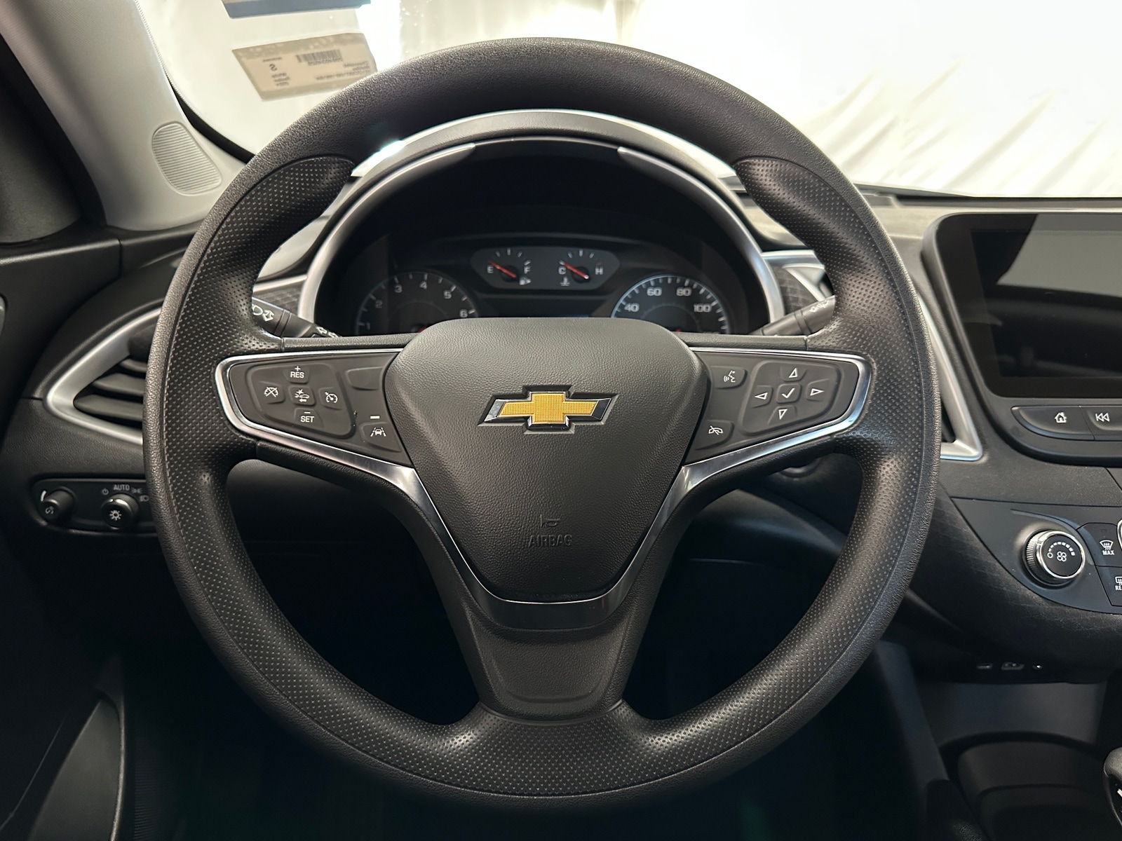 Thumbnail: 2024 Chevrolet Malibu - 5