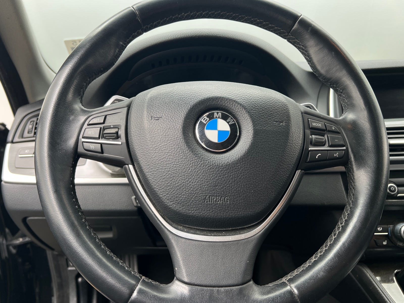 Thumbnail: 2014 BMW 5 Series - 4