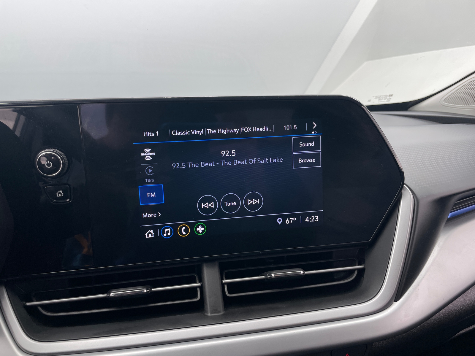 Thumbnail: 2025 Chevrolet Trax - 4