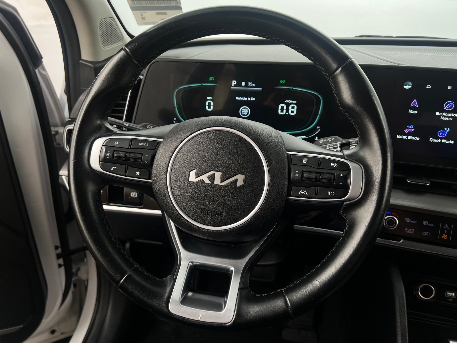 Thumbnail: 2023 Kia Sportage - 4