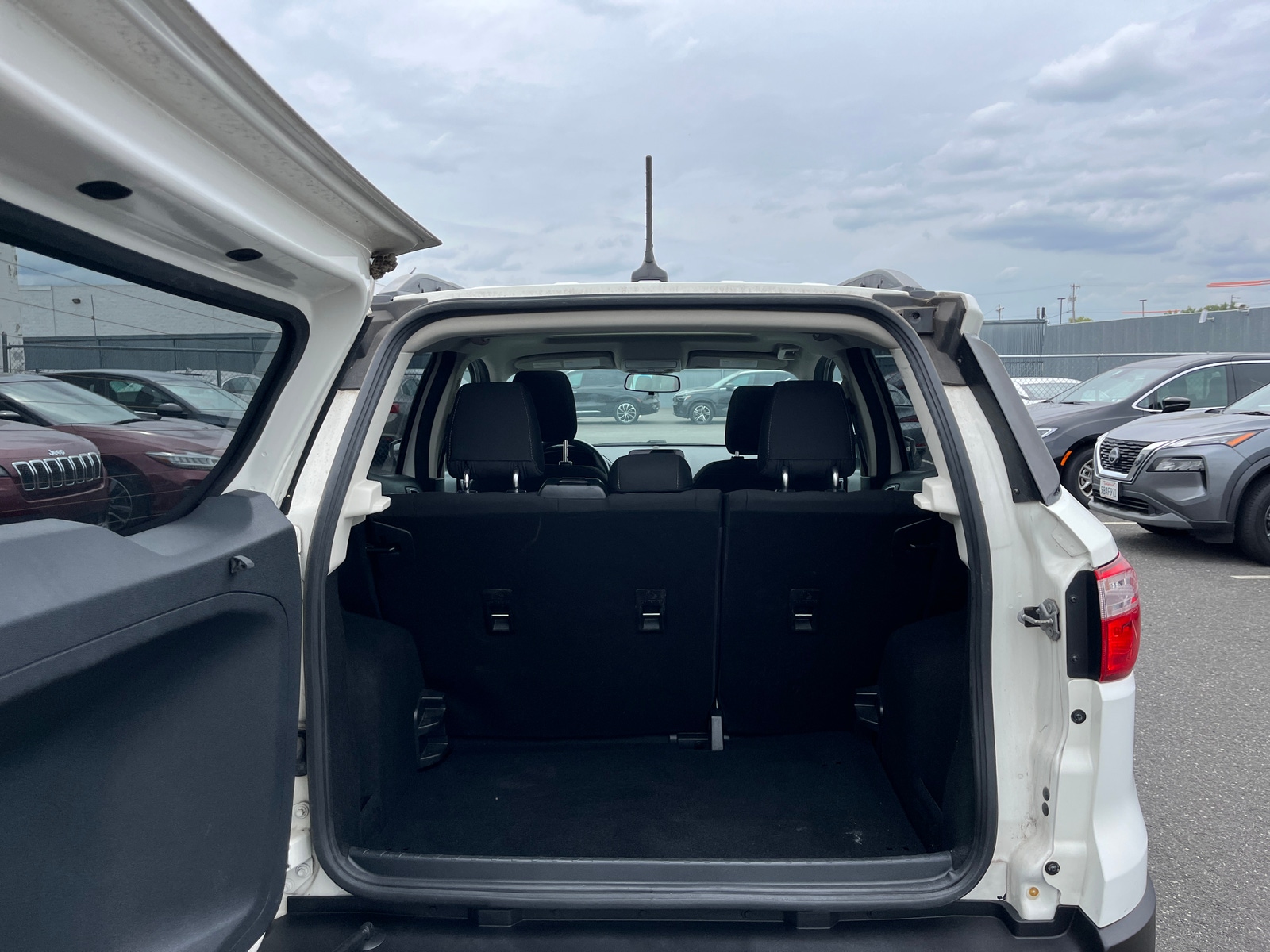 Thumbnail: 2019 Ford EcoSport - 6