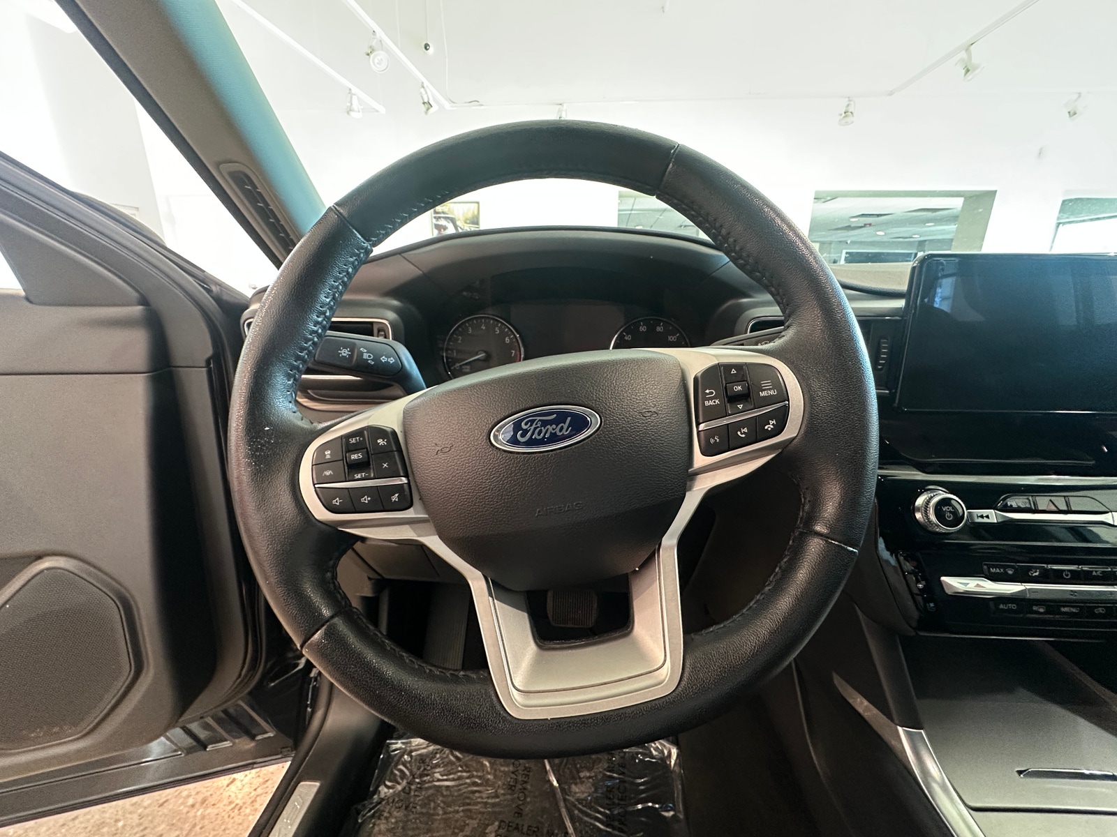 Thumbnail: 2024 Ford Explorer - 5