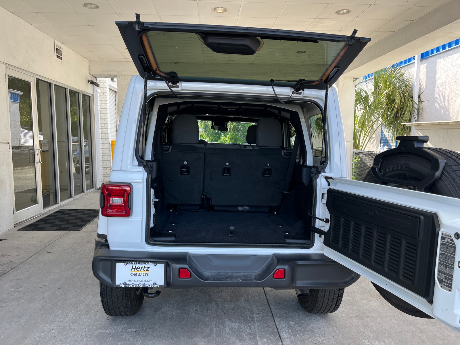 Thumbnail: 2025 Jeep Wrangler - 6