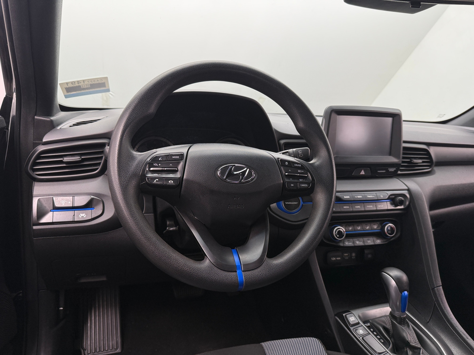 Thumbnail: 2019 Hyundai Veloster - 4