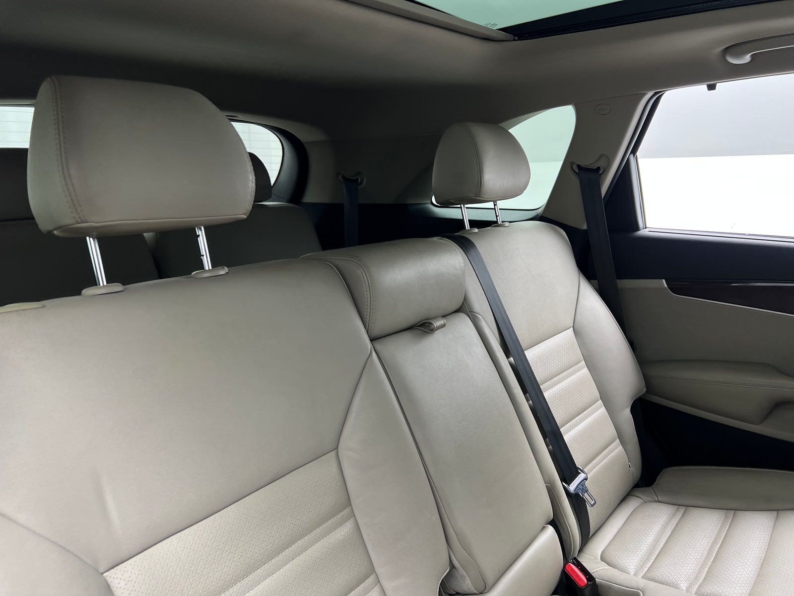 Thumbnail: 2017 Kia Sorento - 5