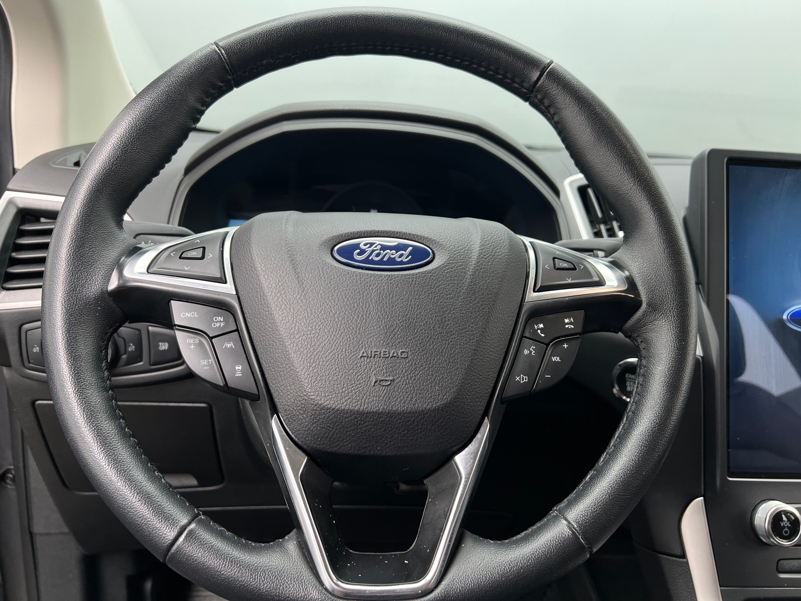 Thumbnail: 2024 Ford Edge - 4