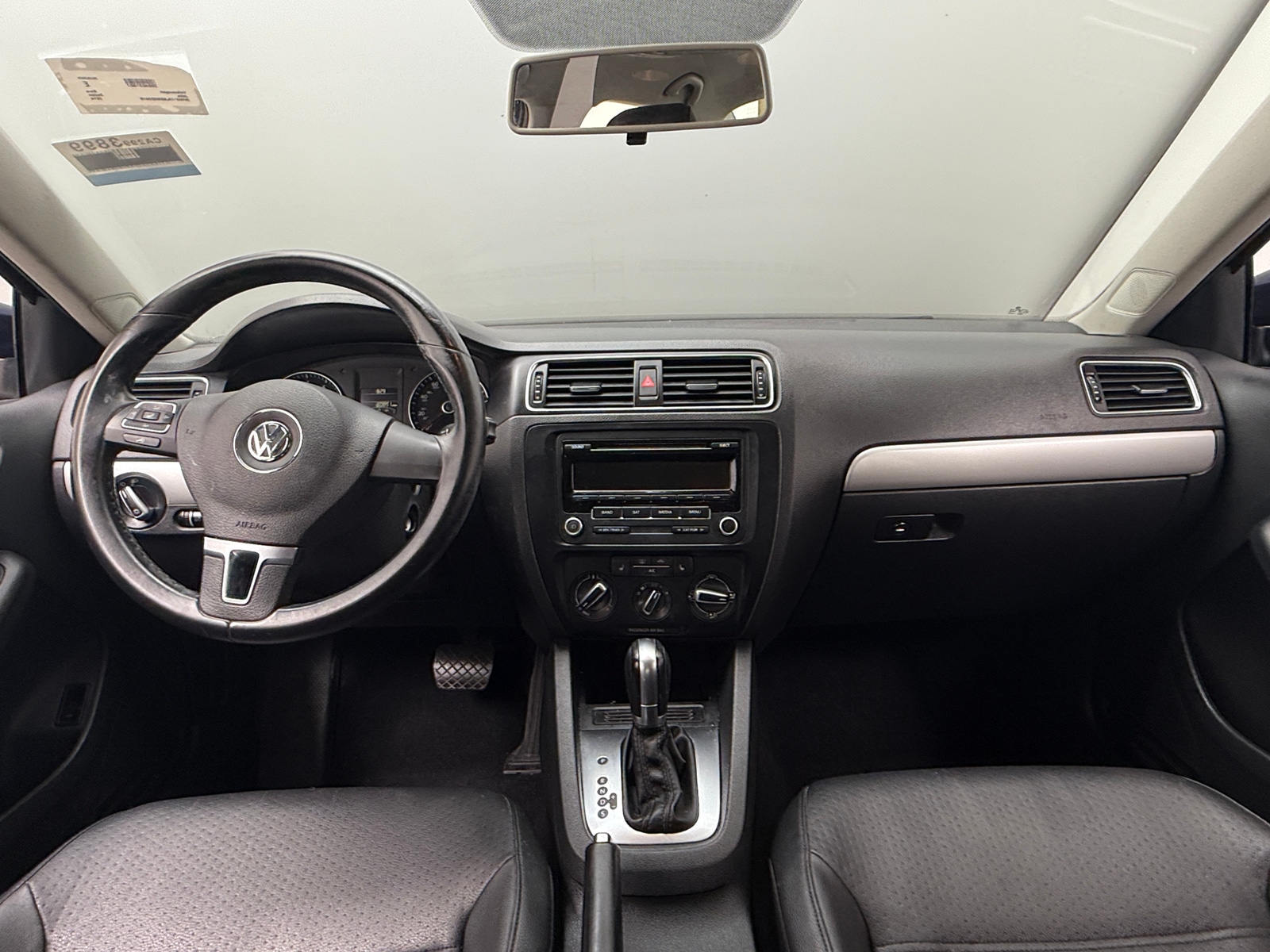 Thumbnail: 2014 Volkswagen Jetta - 3