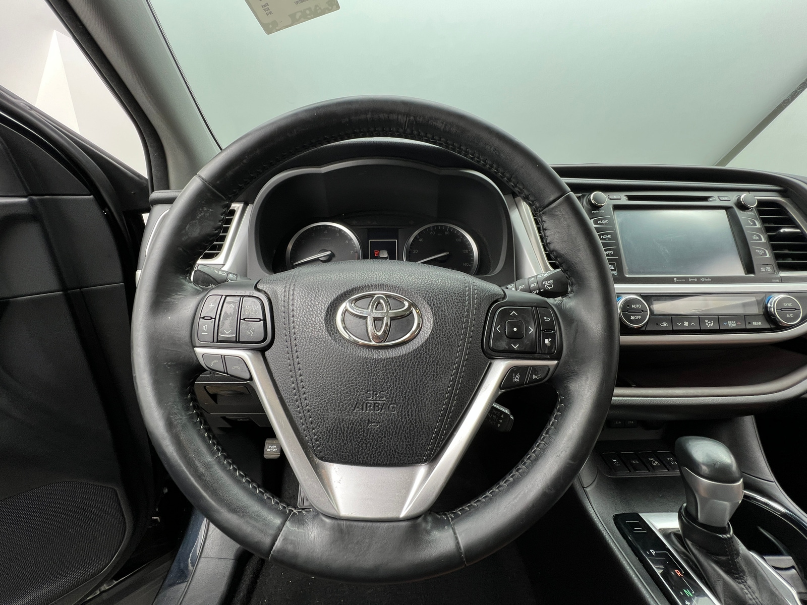 Thumbnail: 2018 Toyota Highlander - 4