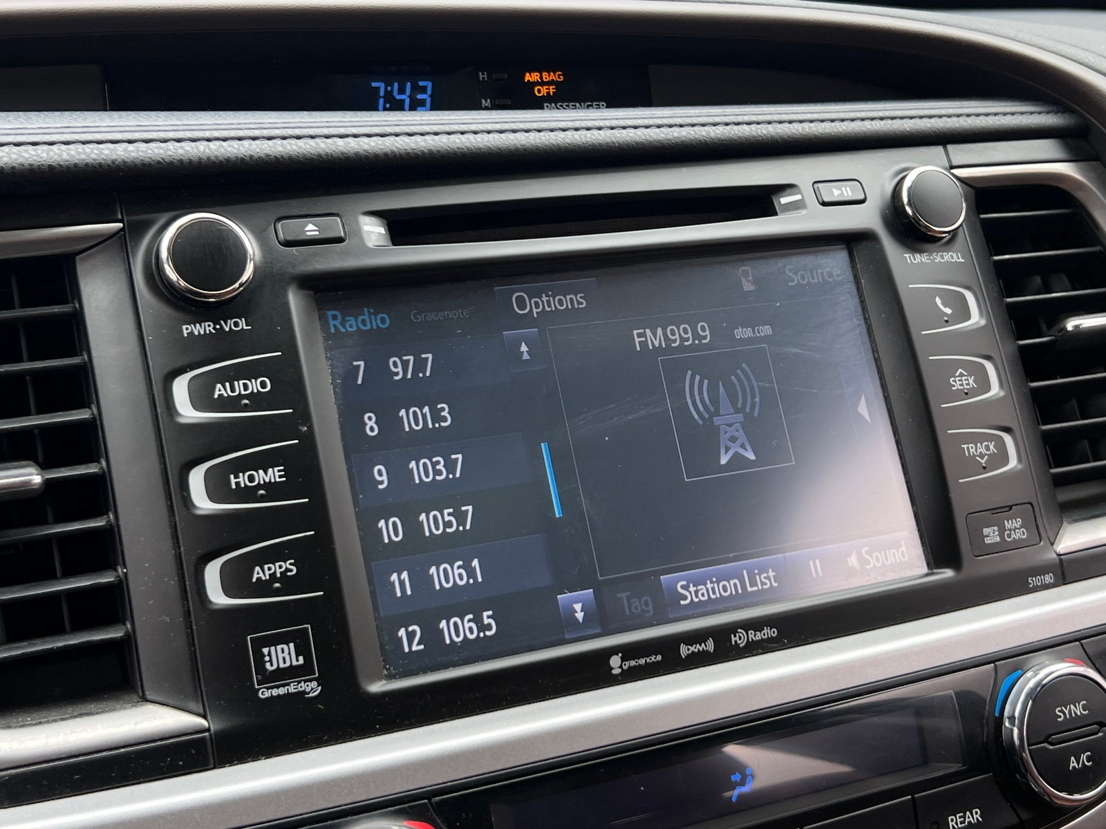 Thumbnail: 2018 Toyota Highlander - 3