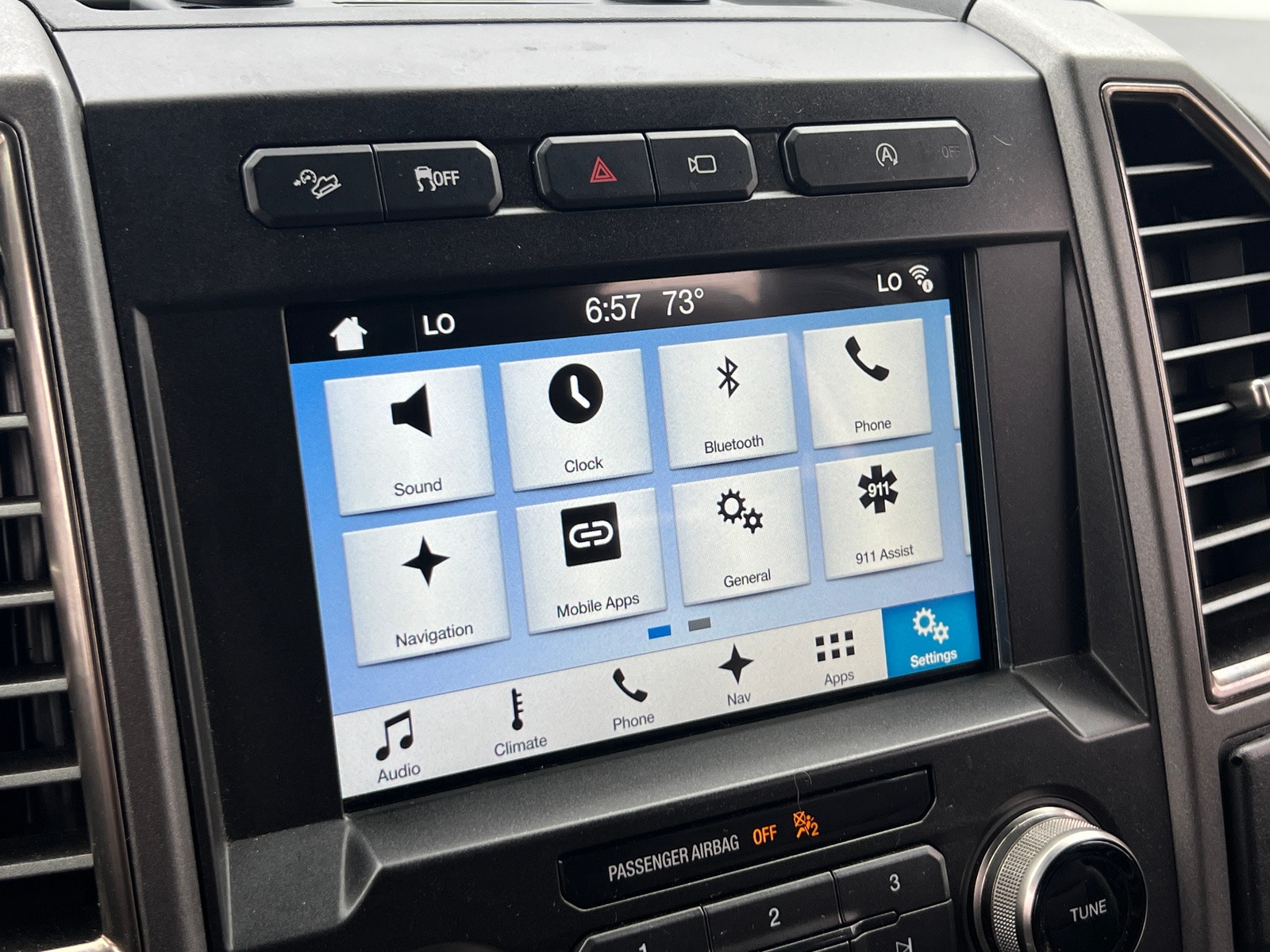 Thumbnail: 2018 Ford Econoline - 3