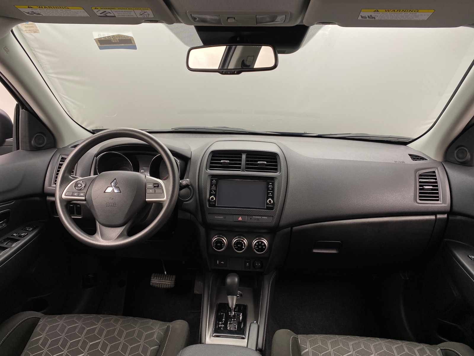 Thumbnail: 2024 Mitsubishi Outlander Sport - 3