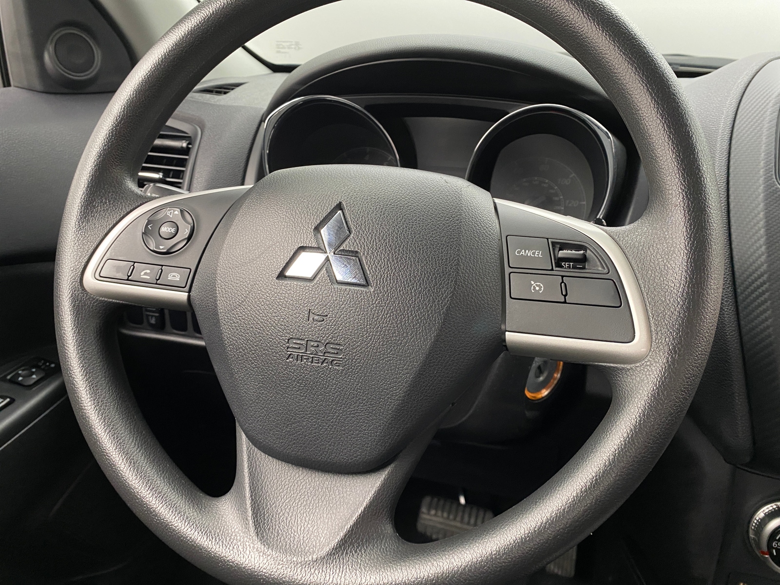 Thumbnail: 2024 Mitsubishi Outlander Sport - 5