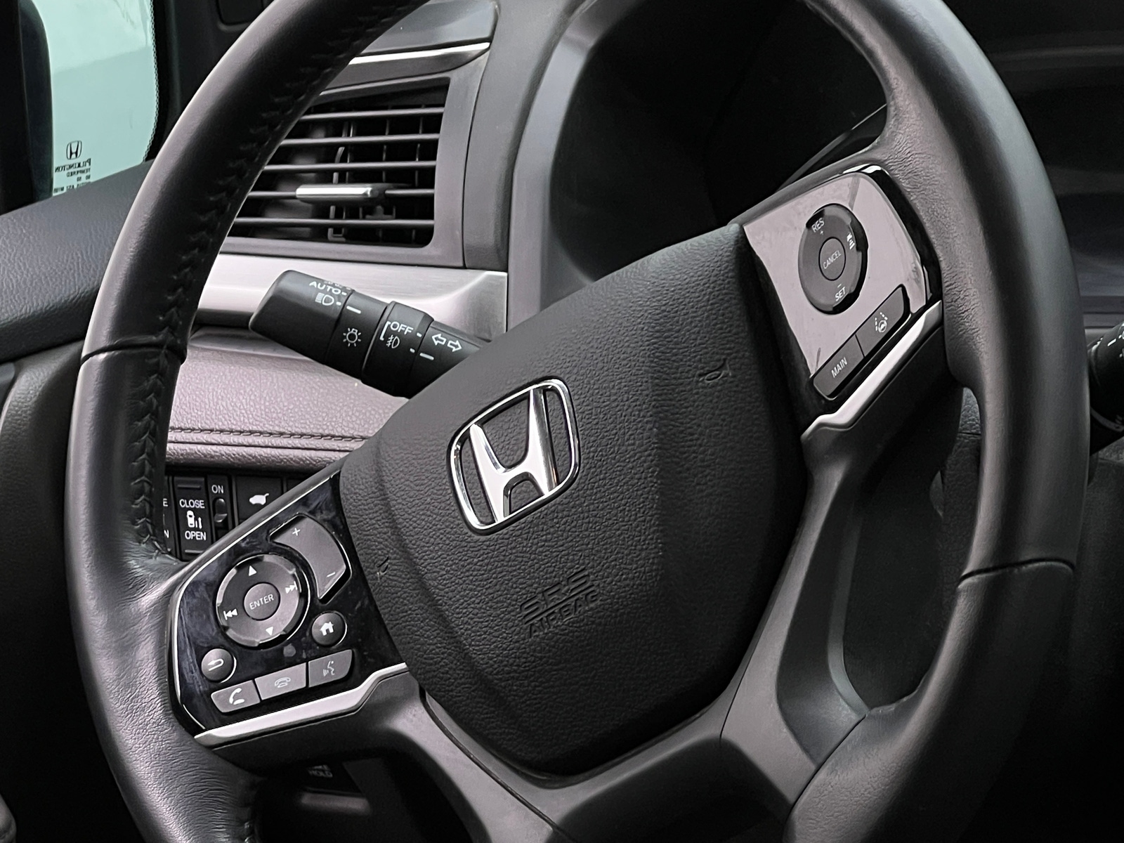 Thumbnail: 2019 Honda Odyssey - 4
