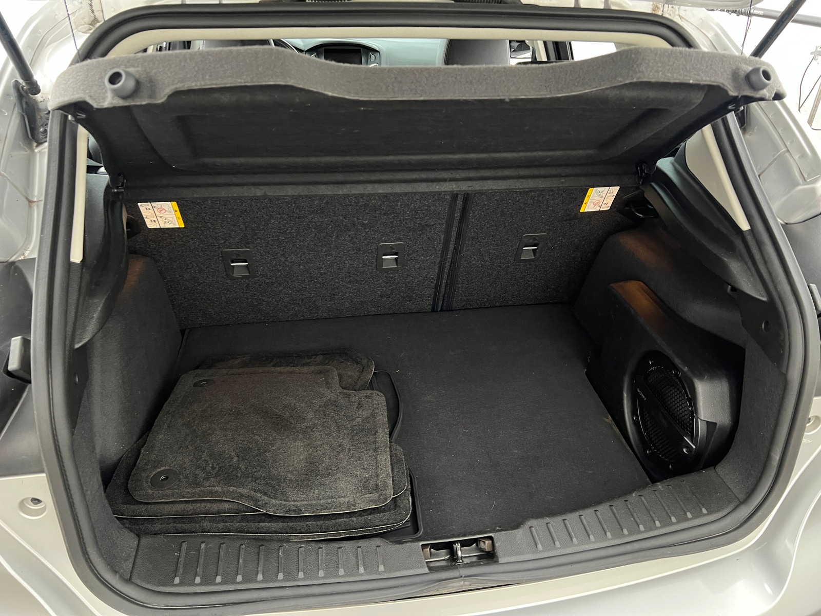 Thumbnail: 2016 Ford Focus - 6