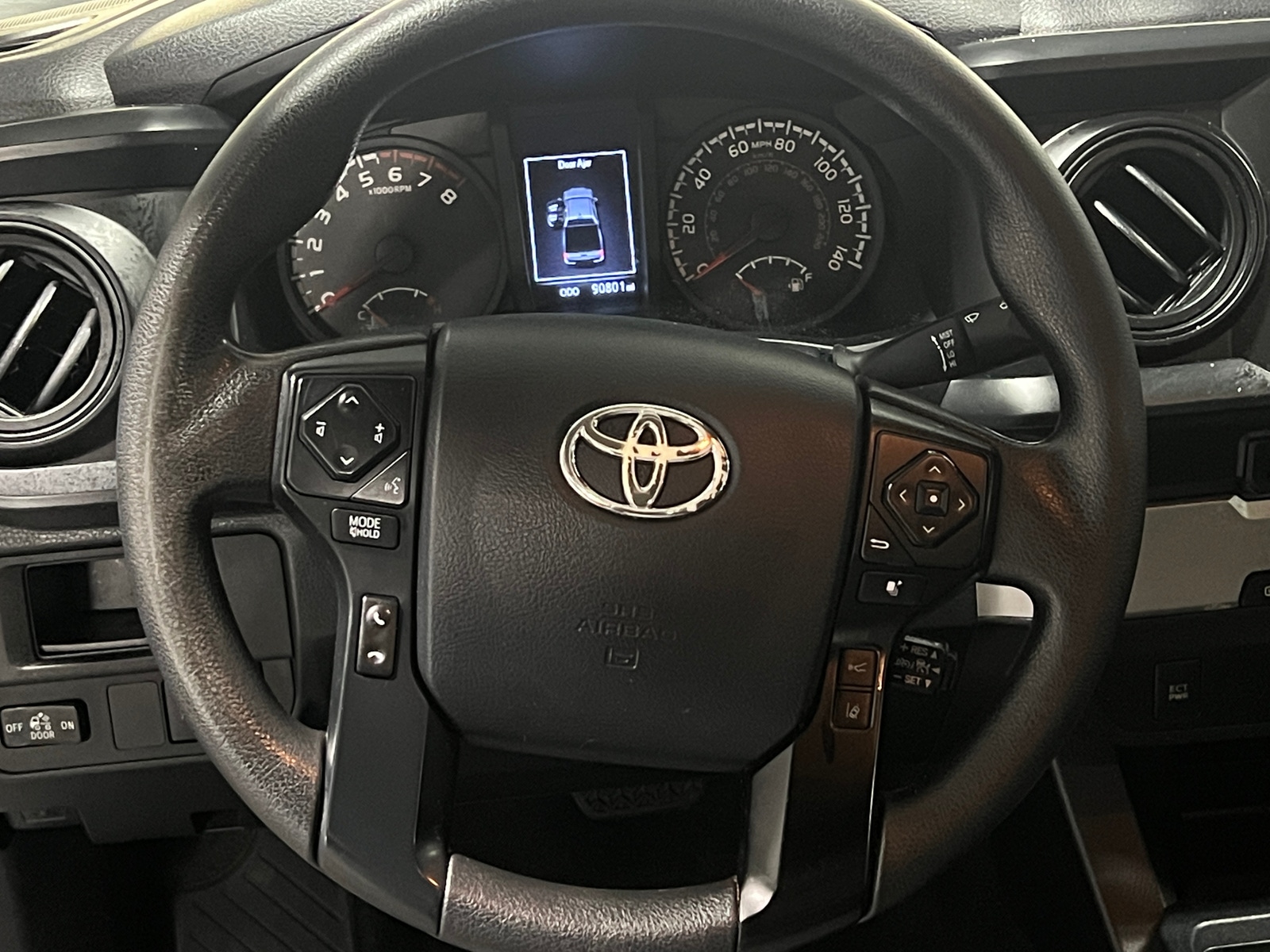 Thumbnail: 2019 Toyota Tacoma - 5