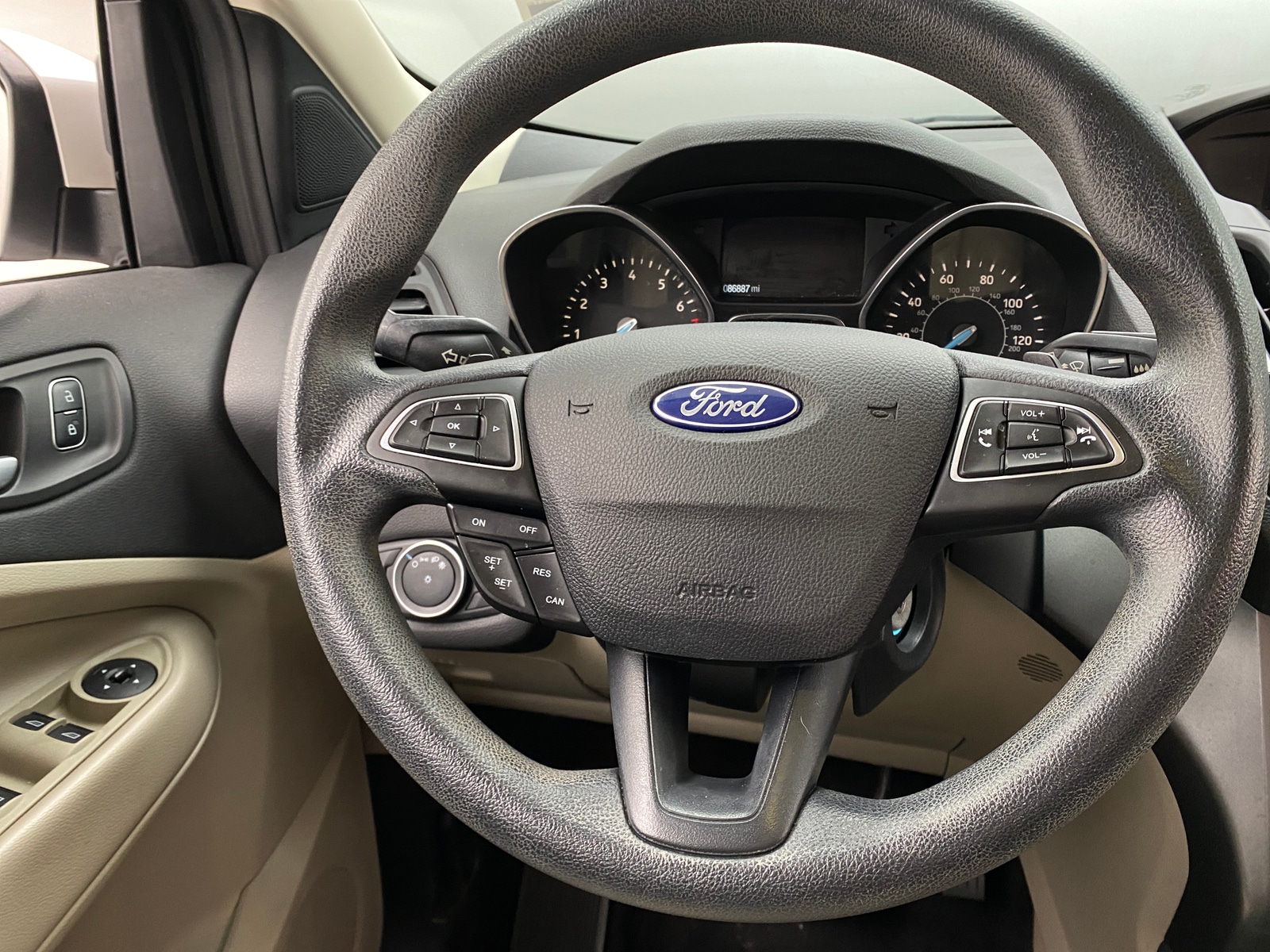 Thumbnail: 2017 Ford Escape - 5