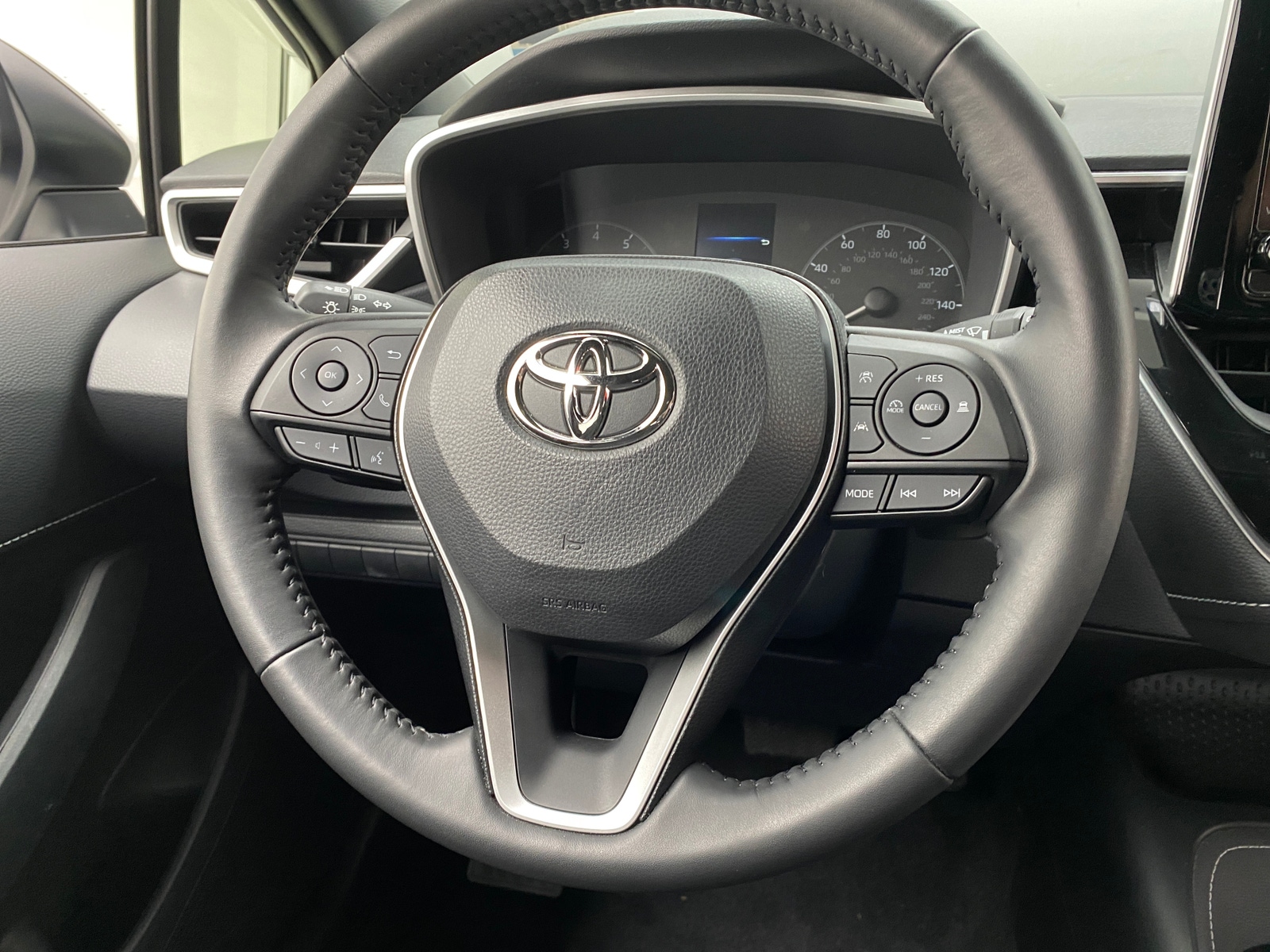Thumbnail: 2025 Toyota Corolla - 5