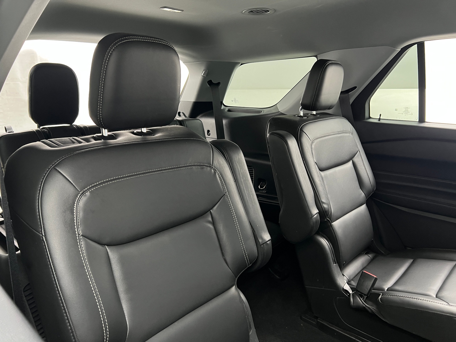 Thumbnail: 2022 Ford Explorer - 6
