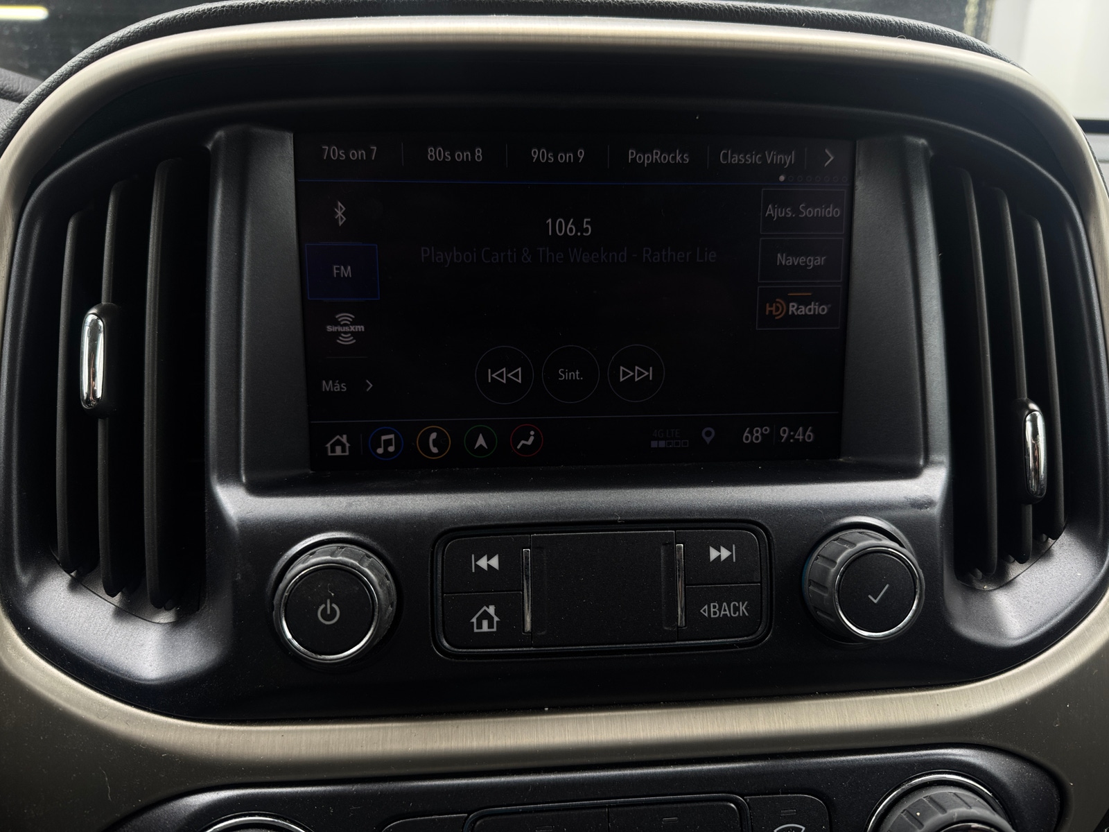 Thumbnail: 2022 GMC Canyon - 3