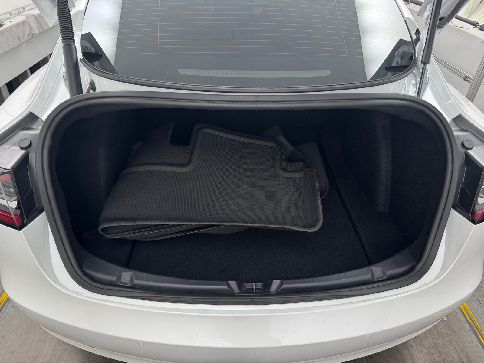 Thumbnail: 2022 Tesla Model 3 - 5
