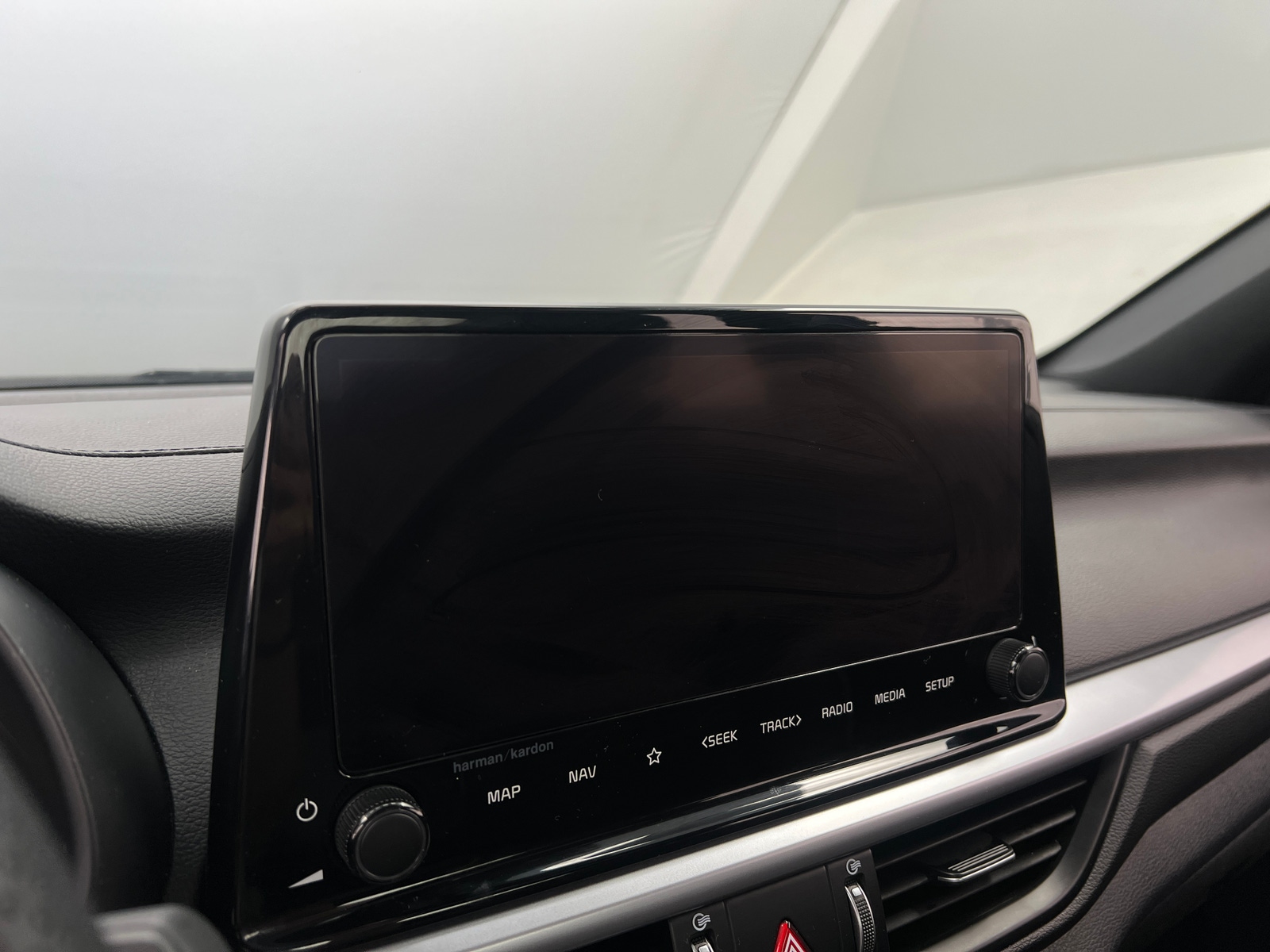 Thumbnail: 2023 Kia Forte - 3